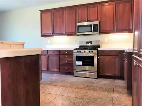 4237 Vahan Ct, Lancaster, CA 93536 photo 3