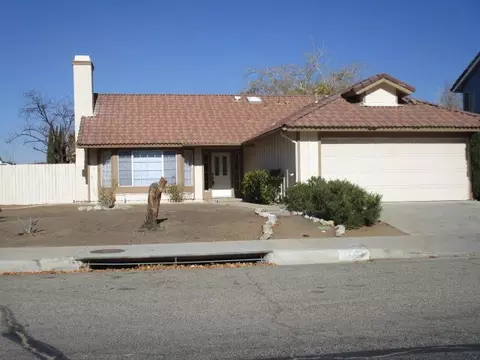 2221 Avenue R10 E, Palmdale, CA 93550 photo 1