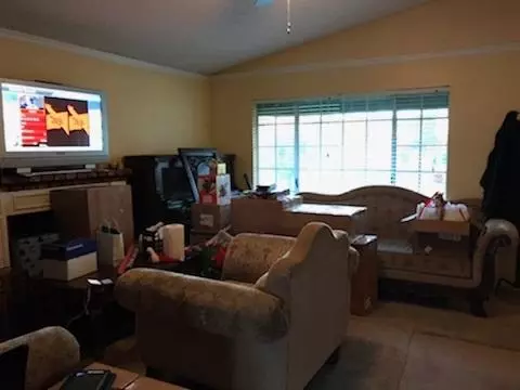 43915 Estrella Ln, Lancaster, CA 93535 photo 5