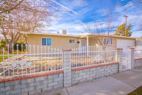 38737 22nd St E, Palmdale, CA 93550 photo 1