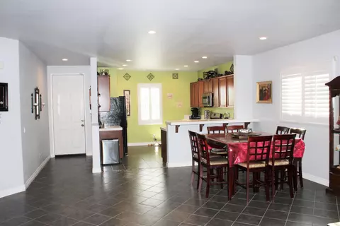 3053 E Nugent St, Lancaster, CA 93535 photo 2
