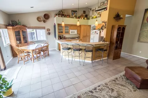 43765 Johns Ct, Lancaster, CA 93536 photo 6