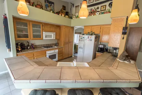 43765 Johns Ct, Lancaster, CA 93536 photo 8