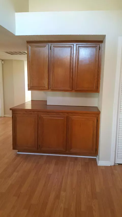 1558 E Lancaster Blvd, Lancaster, CA 93535 photo 6