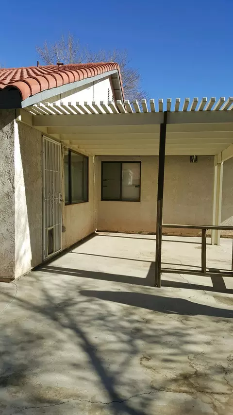 1558 E Lancaster Blvd, Lancaster, CA 93535 photo 9