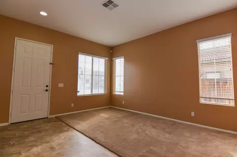 38617 Sienna Ct, Palmdale, CA 93550 photo 5