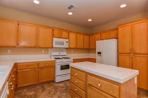 38617 Sienna Ct, Palmdale, CA 93550 photo 17