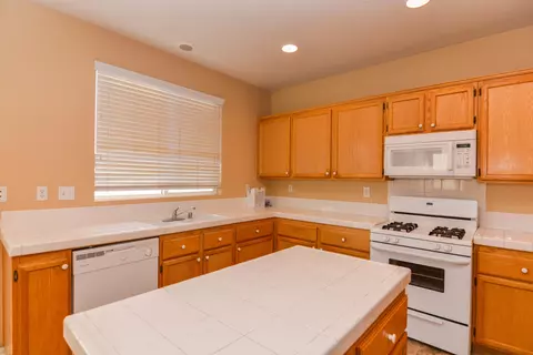 38617 Sienna Ct, Palmdale, CA 93550 photo 18
