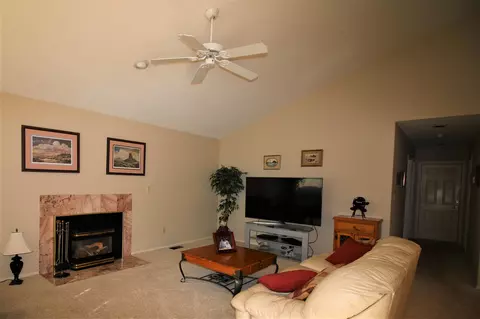 28800 Shannon Ct, Tehachapi, CA 93561 photo 9