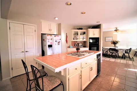 28800 Shannon Ct, Tehachapi, CA 93561 photo 5