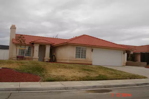 3741 Lyons, Rosamond, CA 93560 photo 2