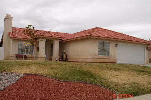 3741 Lyons, Rosamond, CA 93560 photo 3