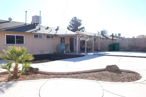 38703 E 2nd St, Palmdale, CA 93550 photo 4