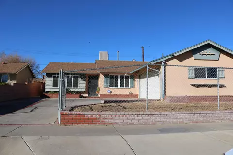 38703 E 2nd St, Palmdale, CA 93550 photo 2