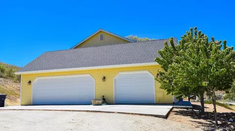22008 Old Town Rd, Tehachapi, CA 93561 photo 4