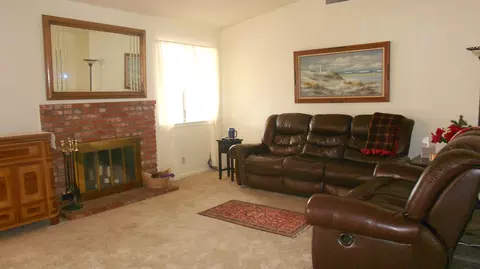 40504 E 152nd St, Lancaster, CA 93535 photo 9