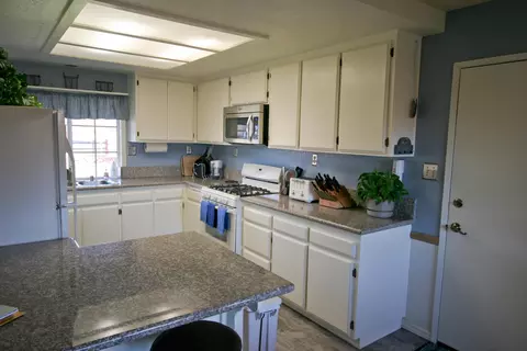 40504 E 152nd St, Lancaster, CA 93535 photo 7