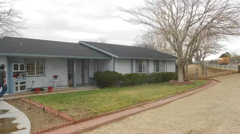 40504 E 152nd St, Lancaster, CA 93535 photo 3