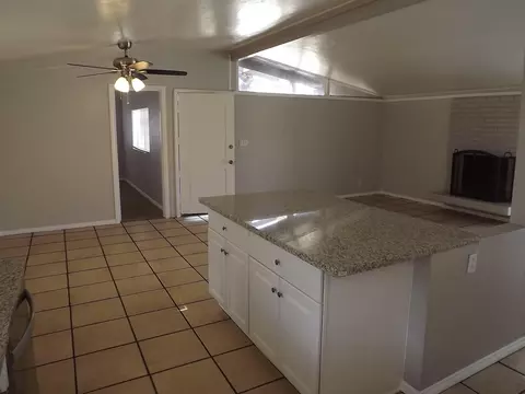 44602 E 2nd St, Lancaster, CA 93535 photo 12
