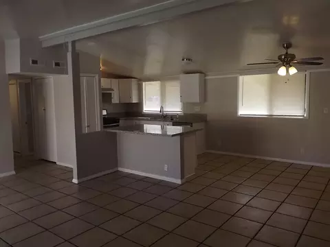 44602 E 2nd St, Lancaster, CA 93535 photo 5