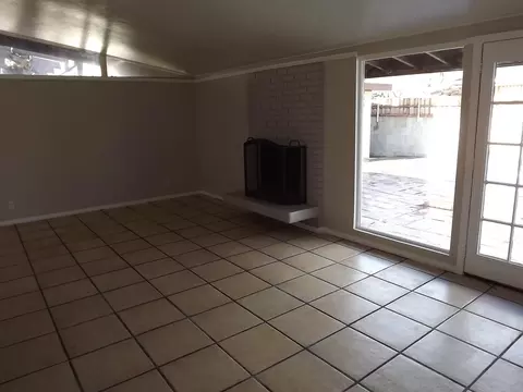 44602 E 2nd St, Lancaster, CA 93535 photo 9