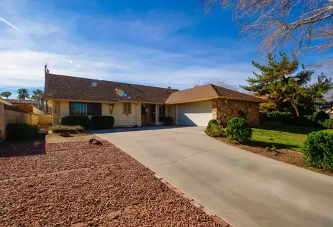 1026 E Avenue J5, Lancaster, CA 93535 photo 2
