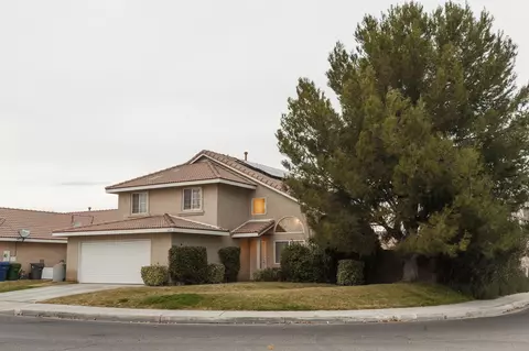 431 E Ave J12 E, Lancaster, CA 93535 photo 2