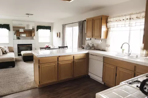 431 E Ave J12 E, Lancaster, CA 93535 photo 7