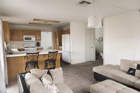 431 E Ave J12 E, Lancaster, CA 93535 photo 5