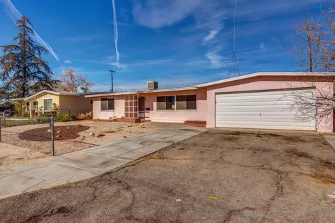 2139 Sweetbrier St, Palmdale, CA 93550 photo 3