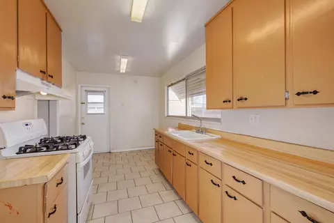 2139 Sweetbrier St, Palmdale, CA 93550 photo 5