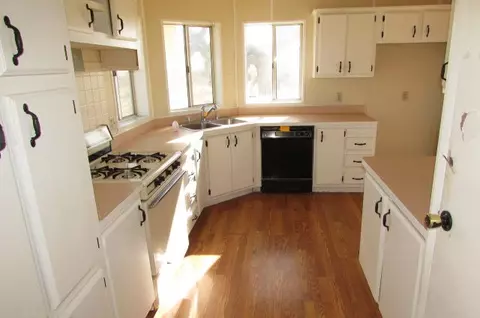 9260 W 61st St, Mojave, CA 93501 photo 4