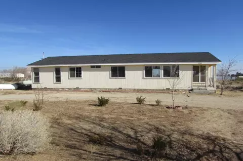 9260 W 61st St, Mojave, CA 93501 photo 2
