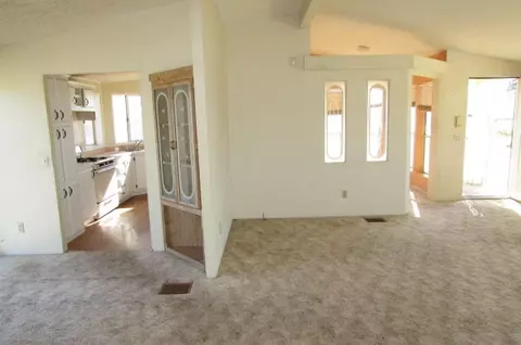 9260 W 61st St, Mojave, CA 93501 photo 3