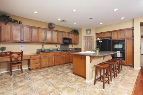 7554 Ridge View Dr, Lancaster, CA 93536 photo 11