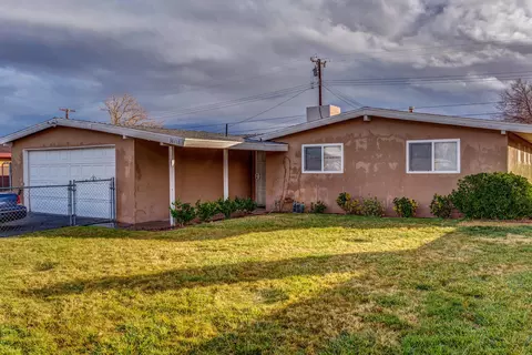 38418 32nd St E, Palmdale, CA 93550 photo 1
