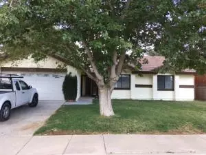 38614 27th St E, Palmdale, CA 93550 photo 1