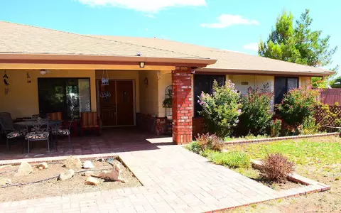 21920 Mid Way, Tehachapi, CA 93561 photo 2