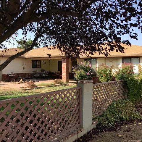 21920 Mid Way, Tehachapi, CA 93561 photo 1