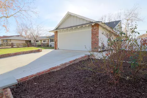 43733 Lively Ave, Lancaster, CA 93536 photo 6