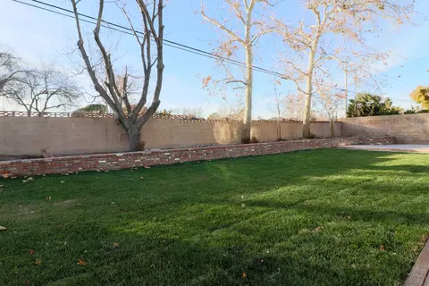 43733 Lively Ave, Lancaster, CA 93536 photo 34
