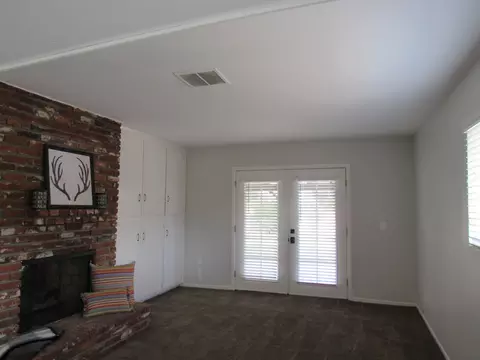 533 Heyer St, Lancaster, CA 93534 photo 5