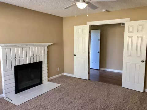 44437 Fenhold St, Lancaster, CA 93535 photo 4