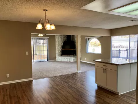 44437 Fenhold St, Lancaster, CA 93535 photo 6
