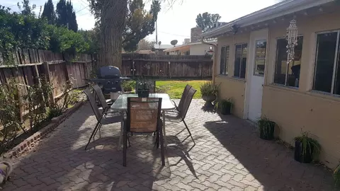 44420 E 2nd St, Lancaster, CA 93535 photo 2
