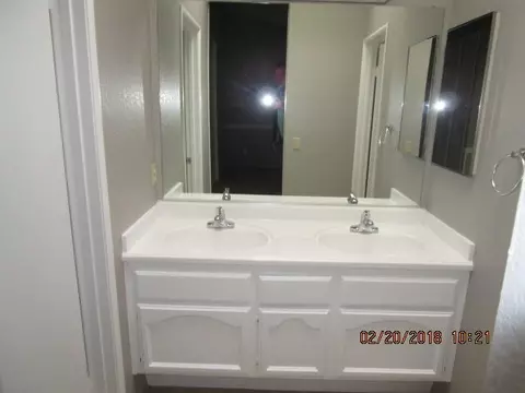 45127 Bevington Ave, Lancaster, CA 93535 photo 10