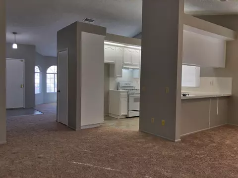 45127 Bevington Ave, Lancaster, CA 93535 photo 6