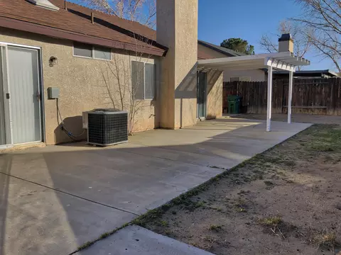 45127 Bevington Ave, Lancaster, CA 93535 photo 13