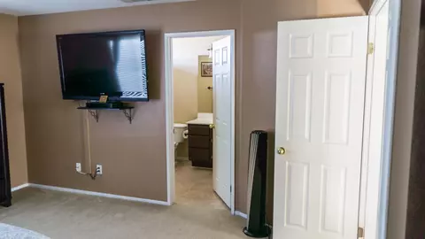 5653 Lighthouse Ln, Palmdale, CA 93552 photo 13