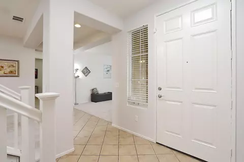 2726 E Newgrove St, Lancaster, CA 93535 photo 7